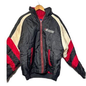 VTG Jacket Pro Player Official Trail Blazers L Portland Spell Out Puffer Coat